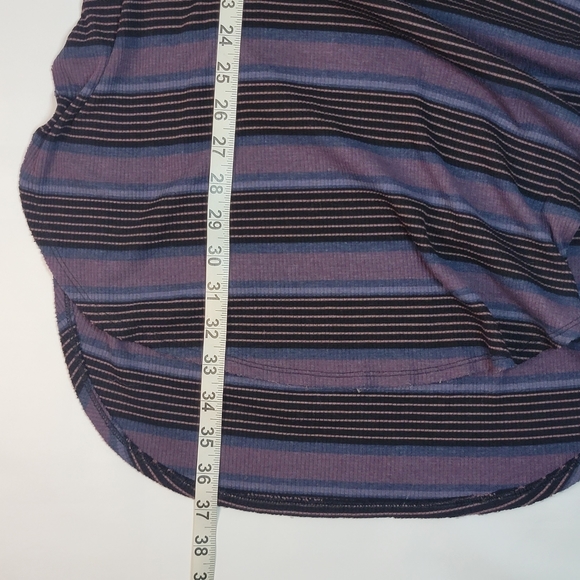We The Free Purple Striped T-Back Tank, V-Neck, Split Hem, Like New, size Small - Picture 6 of 6